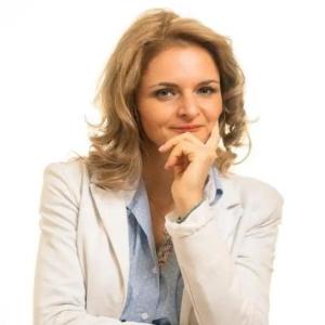 Vincze-Andor Eszter Vincze-Andor Eszter